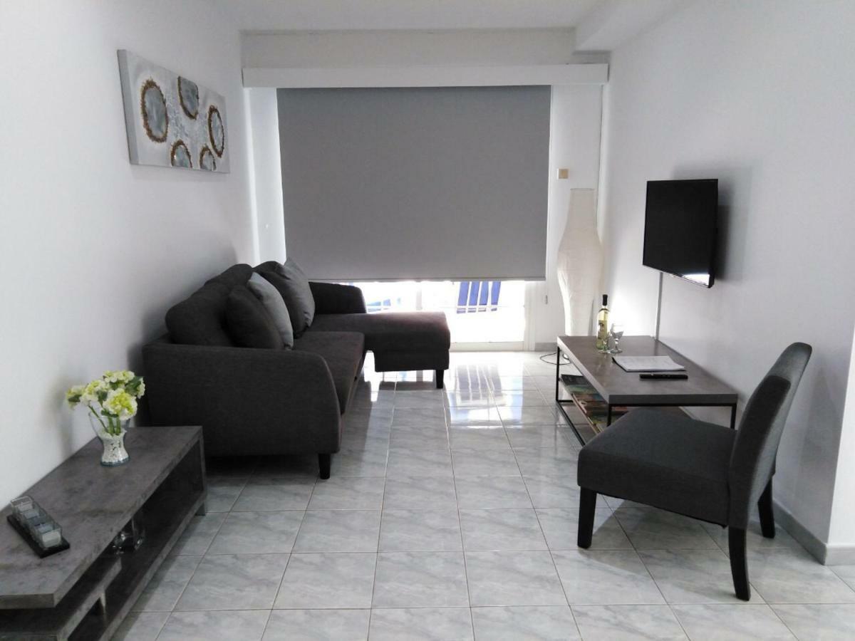 Modern Apartment In Paphos Town Centre Eksteriør bilde